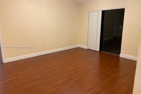 Condo in Coral Springs, Florida, 2 bedrooms  № 1850679 - photo 11