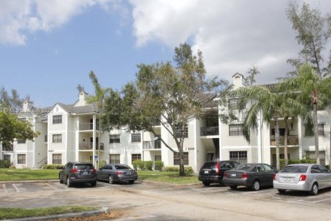 Condo in Coral Springs, Florida, 2 bedrooms  № 1850679 - photo 2