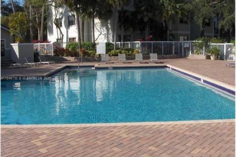 Condo in Coral Springs, Florida, 2 bedrooms  № 1850679 - photo 24