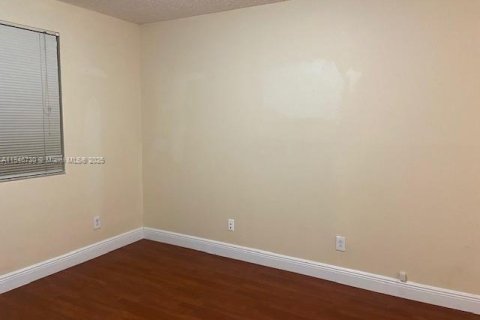 Condo in Coral Springs, Florida, 2 bedrooms  № 1850679 - photo 20
