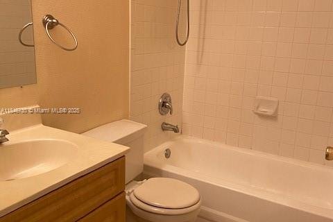 Condo in Coral Springs, Florida, 2 bedrooms  № 1850679 - photo 21