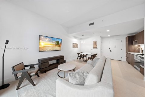 Condo in Miami, Florida, 1 bedroom  № 2061532 - photo 6