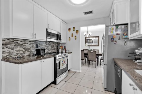 Villa ou maison à vendre à Cooper City, Floride: 3 chambres, 135.36 m2 № 1989812 - photo 22