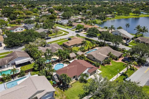 Villa ou maison à vendre à Cooper City, Floride: 3 chambres, 135.36 m2 № 1989812 - photo 3