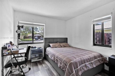 Villa ou maison à vendre à Cooper City, Floride: 3 chambres, 135.36 m2 № 1989812 - photo 25