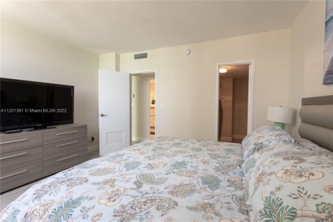 Copropriété à louer à Hollywood, Floride: 1 chambre, 81.2 m2 № 1947094 - photo 15