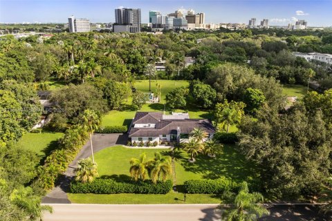 Terreno en Pinecrest, Florida № 2248308