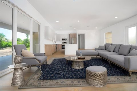 House in Port Charlotte, Florida 4 bedrooms, 167.22 sq.m. № 1629656 - photo 8