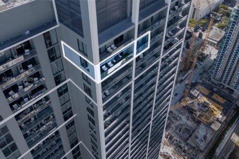 Copropriété à louer à Miami, Floride: 2 chambres, 96.99 m2 № 1991309 - photo 2