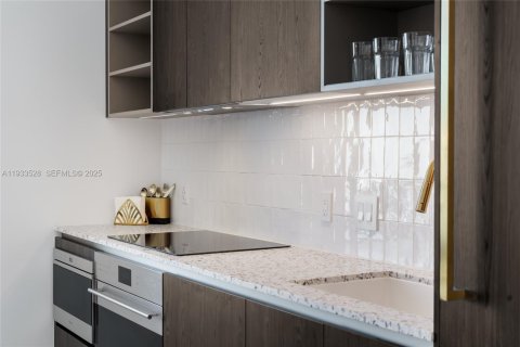 Copropriété à louer à Miami, Floride: 2 chambres, 96.99 m2 № 1991309 - photo 15