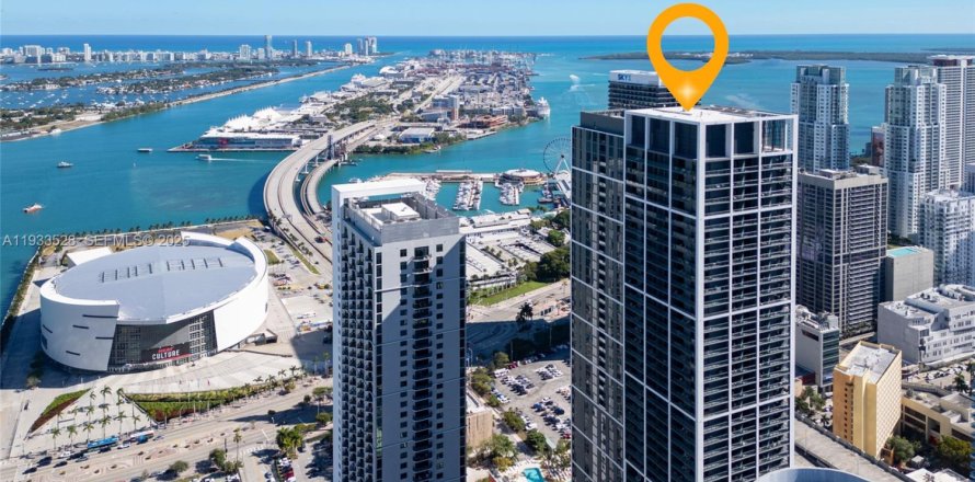 Condo à Miami, Floride, 2 chambres № 1991309