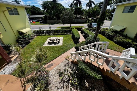 Купить кондоминиум в Холливуд, Флорида 1 спальня, 76.64м2, № 2053690 - фото 11