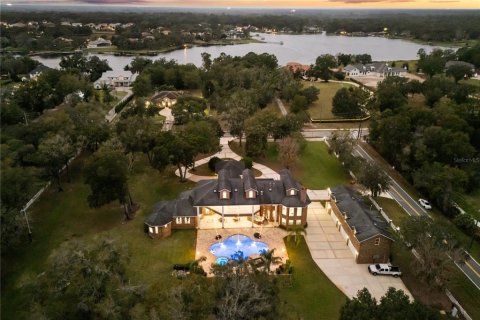House in Sanford, Florida 8 bedrooms, 976.87 sq.m. № 2224491 - photo 13