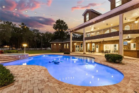 House in Sanford, Florida 8 bedrooms, 976.87 sq.m. № 2224491 - photo 9