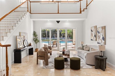 House in Sanford, Florida 8 bedrooms, 976.87 sq.m. № 2224491 - photo 25