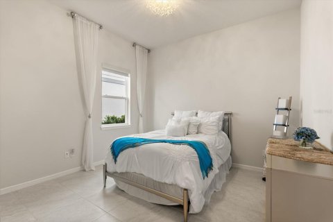 Casa en venta en Orlando, Florida, 4 dormitorios, 216.65 m2 № 1900735 - foto 23