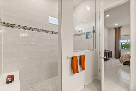 Casa en venta en Orlando, Florida, 4 dormitorios, 216.65 m2 № 1900735 - foto 18
