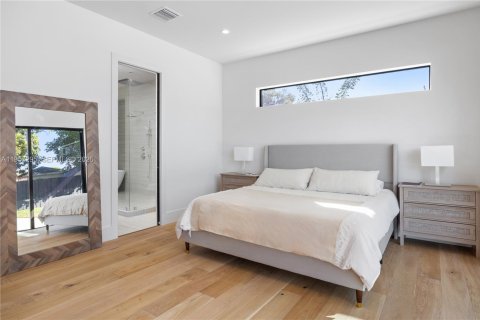 House in Palmetto Bay, Florida 5 bedrooms, 232.44 sq.m. № 2019767 - photo 14