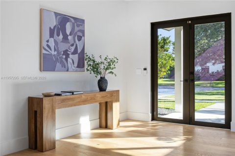 House in Palmetto Bay, Florida 5 bedrooms, 232.44 sq.m. № 2019767 - photo 5