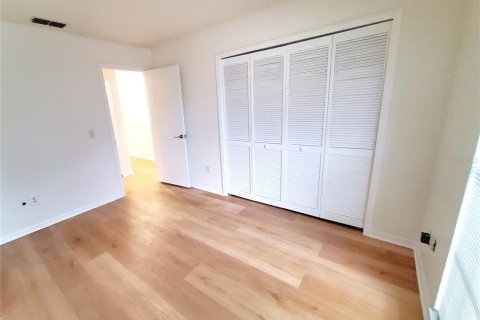 Купить виллу или дом в Клируотер, Флорида 7 комнат, 151.99м2, № 2352381 - фото 24