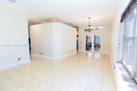 House in Weston, Florida 3 bedrooms, 151.24 sq.m. № 1766860 - photo 7