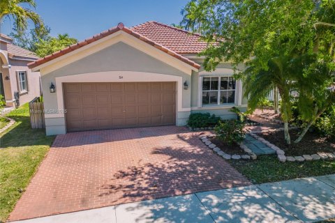 House in Weston, Florida 3 bedrooms, 151.24 sq.m. № 1766860 - photo 5