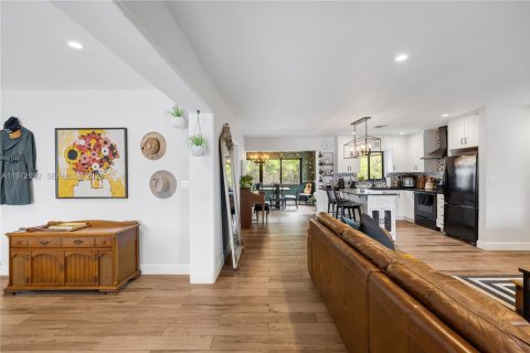 Villa ou maison à vendre à Miami, Floride: 2 chambres, 150.13 m2 № 2044800 - photo 5