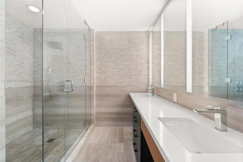 Copropriété à vendre à Miami Beach, Floride: 1 chambre, 75.99 m2 № 2023009 - photo 13