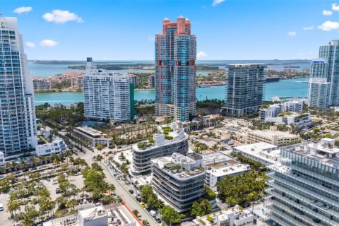Copropriété à vendre à Miami Beach, Floride: 1 chambre, 75.99 m2 № 2023009 - photo 30