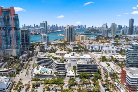 Copropriété à vendre à Miami Beach, Floride: 1 chambre, 75.99 m2 № 2023009 - photo 28