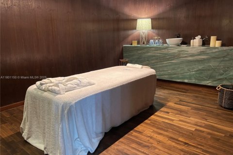 Copropriété à vendre à Miami Beach, Floride: 1 chambre, 75.99 m2 № 2023009 - photo 27