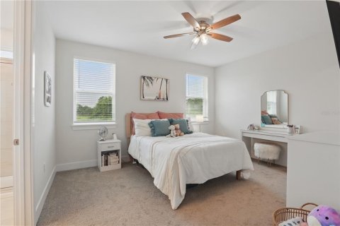Townhouse in Oviedo, Florida 3 bedrooms, 174.38 sq.m. № 1770049 - photo 14