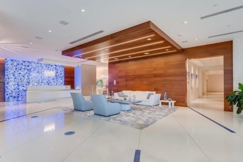 Condo in Sunny Isles Beach, Florida, 3 bedrooms № 1940107 - photo 20