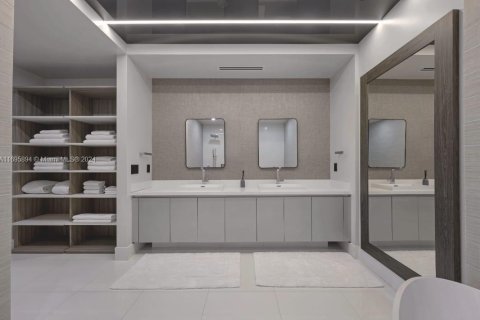 Condo in Sunny Isles Beach, Florida, 3 bedrooms № 1940107 - photo 16