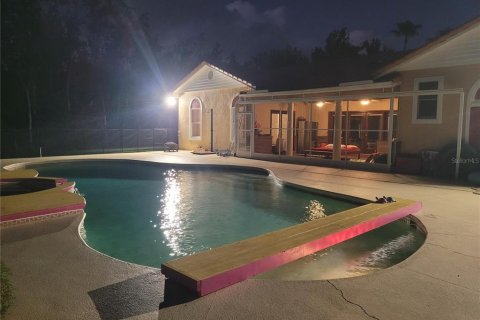House in Kissimmee, Florida 5 bedrooms, 352.66 sq.m. № 1519586 - photo 26