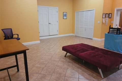 House in Kissimmee, Florida 5 bedrooms, 352.66 sq.m. № 1519586 - photo 21