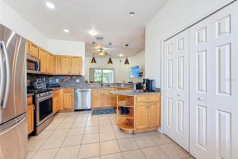 House in Odessa, Florida 4 bedrooms, 202.99 sq.m. № 1653835 - photo 29