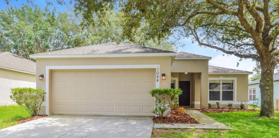 Villa ou maison à Eustis, Floride 3 chambres, 132.29 m2 № 1740192