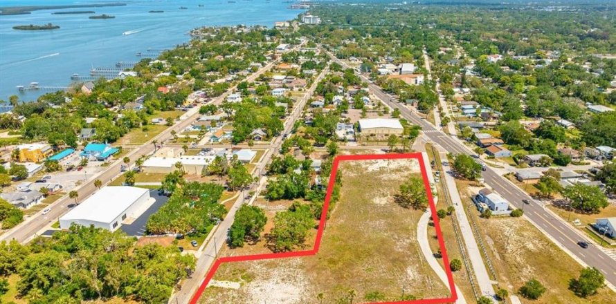 Land in Clearwater, Florida № 2101891