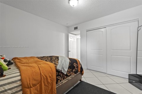 Купить кондоминиум в Хайалиа, Флорида 3 спальни, 120.4м2, № 2014947 - фото 19