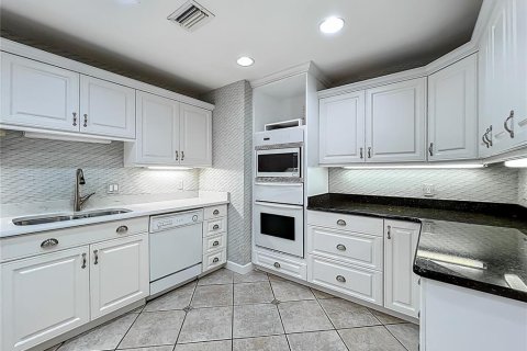 Casa en venta en Tavares, Florida, 4 dormitorios, 271.65 m2 № 1792788 - foto 11
