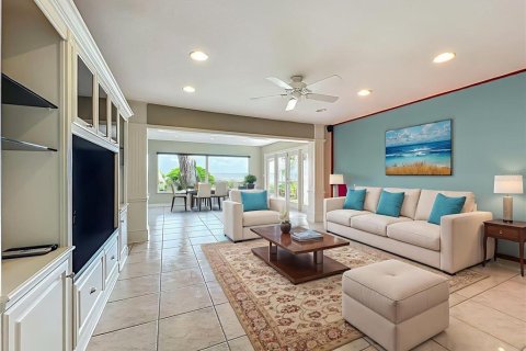 Casa en venta en Tavares, Florida, 4 dormitorios, 271.65 m2 № 1792788 - foto 6