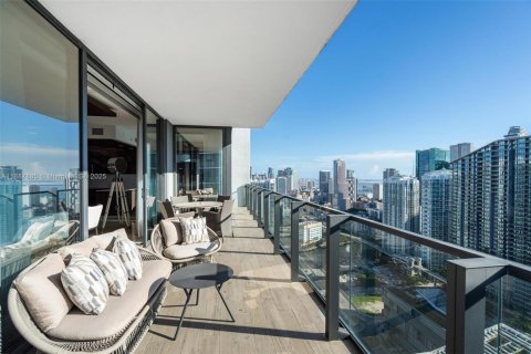 Condo in Miami, Florida, 4 bedrooms  № 1942331 - photo 10
