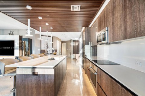 Condo in Miami, Florida, 4 bedrooms  № 1942331 - photo 18