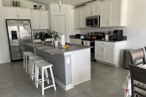 House in Groveland, Florida 4 bedrooms, 178.19 sq.m. № 1242658 - photo 3