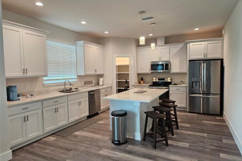 House in Port Charlotte, Florida 3 bedrooms, 183.02 sq.m. № 1908970 - photo 5