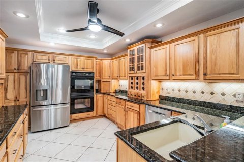 House in San Antonio, Florida 3 bedrooms, 232.26 sq.m. № 2135250 - photo 17