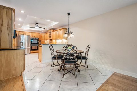 House in San Antonio, Florida 3 bedrooms, 232.26 sq.m. № 2135250 - photo 18