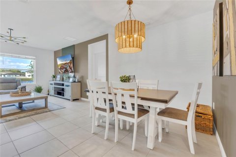 Casa en venta en Kissimmee, Florida, 3 dormitorios, 139.35 m2 № 1719043 - foto 11