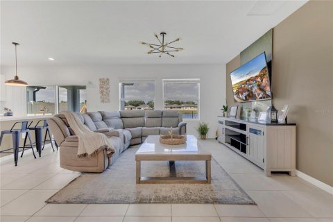 Casa en venta en Kissimmee, Florida, 3 dormitorios, 139.35 m2 № 1719043 - foto 3